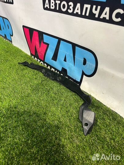 Уплотнитель крыла левый Fiat 124 2018 N249-56396