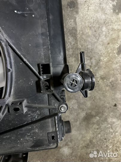 Радиатор охлаждения на Mazda CX -5, 2017 г