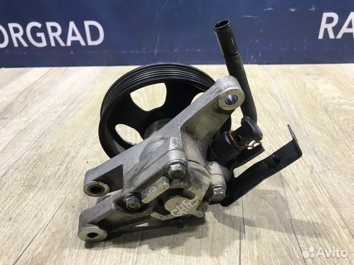 Насос гидроусилителя Kia Rio 3 1.6 G4FC