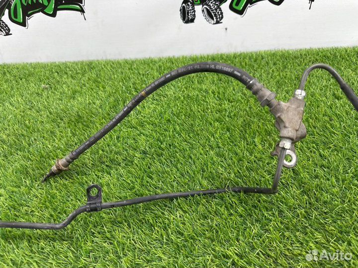 Трубка тормозная на мост задняя Toyota Land