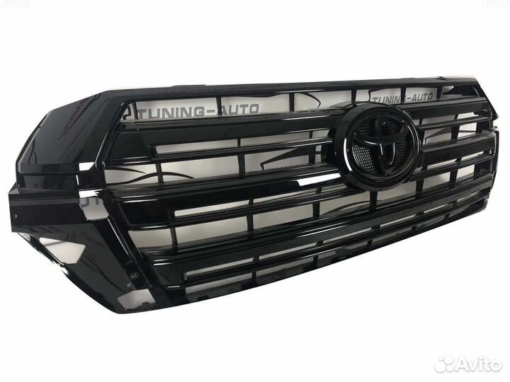 Решетка радиатора Toyota LC 200 с 2016г Executive