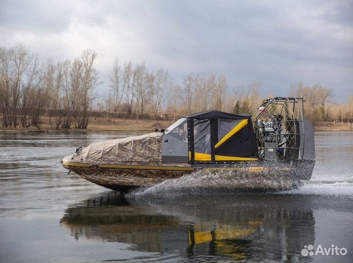 Аэролодка Alligator Raptor590 с просторным салоном