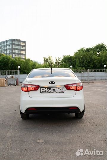 Аренда автомобиля Kia Rio 2015 мт