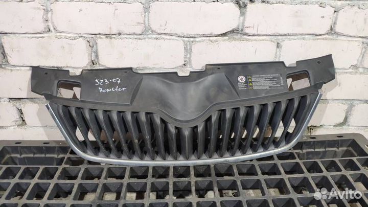 Решетка радиатора от Skoda Roomster 2006