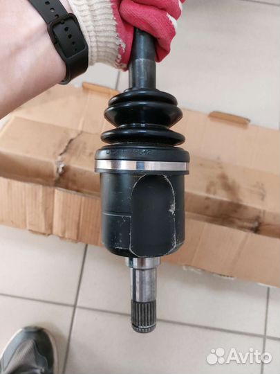 Приводной вал левый Kia Spectra (SD) 00-04