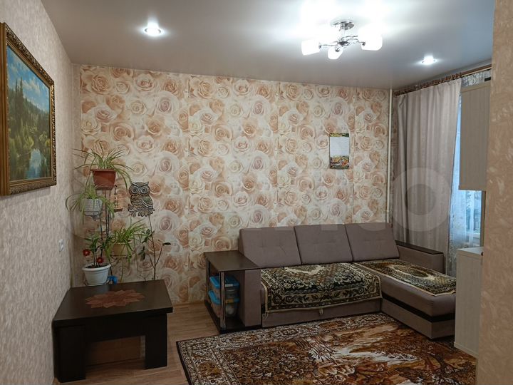 2-к. квартира, 52 м², 4/9 эт.