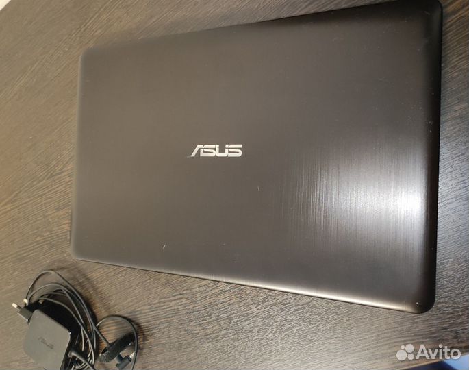 Ноутбук asus