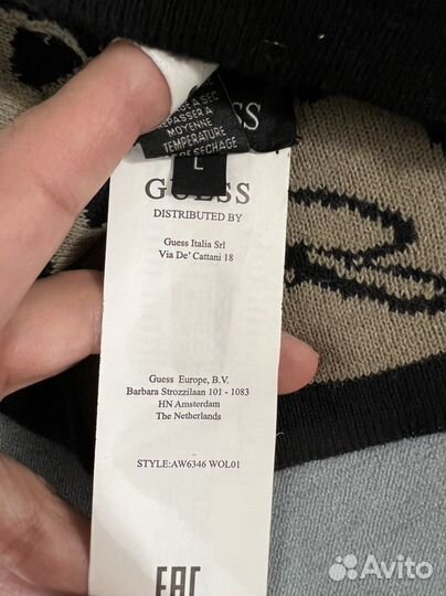 Шапка новая оригинал Guess