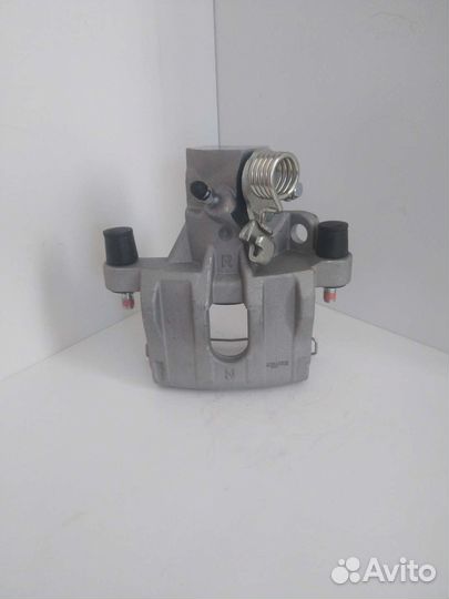 Форд Фокус 2 правый задний суппорт