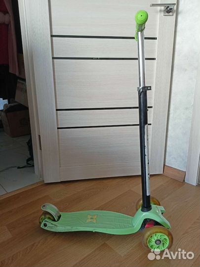 Самокат детский трехколесный