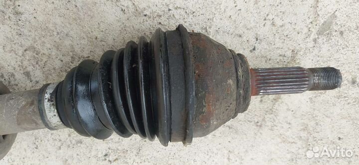 Левый привод шрус логан, меган,fluence, калина