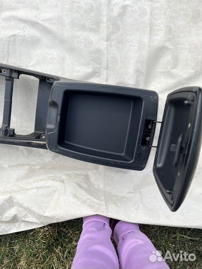 Kia sorento подлокотник