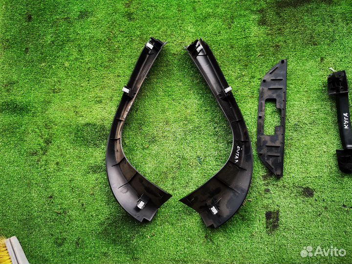 Обшивка двери багажника для Ford Kuga 2008-2012