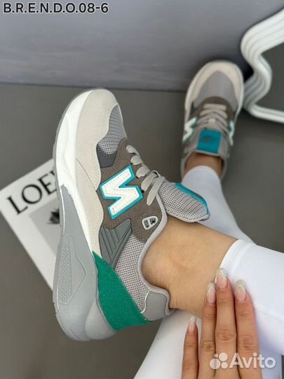 Кроссовки женские new balance