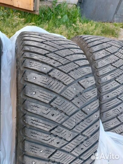 Goodyear Ultragrip Ice Arctic 205/55 R16