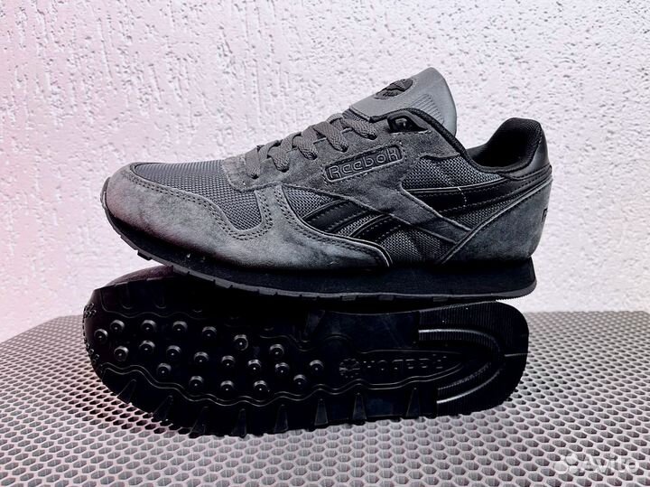 Кроссовки Reebok современные