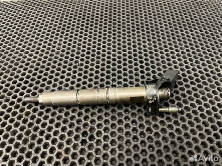 Форсунка топливная Mercedes-Benz E-Class W212