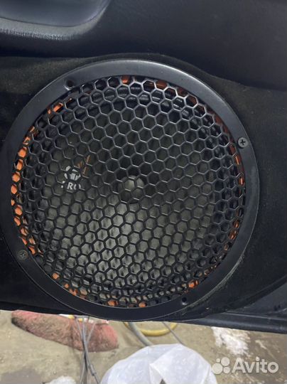 Музыкальная колонка