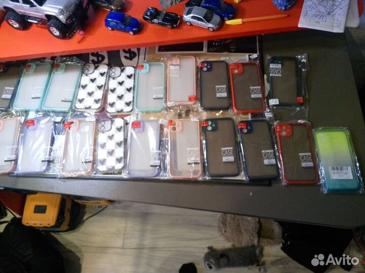 Чехлы на iPhone 11,12