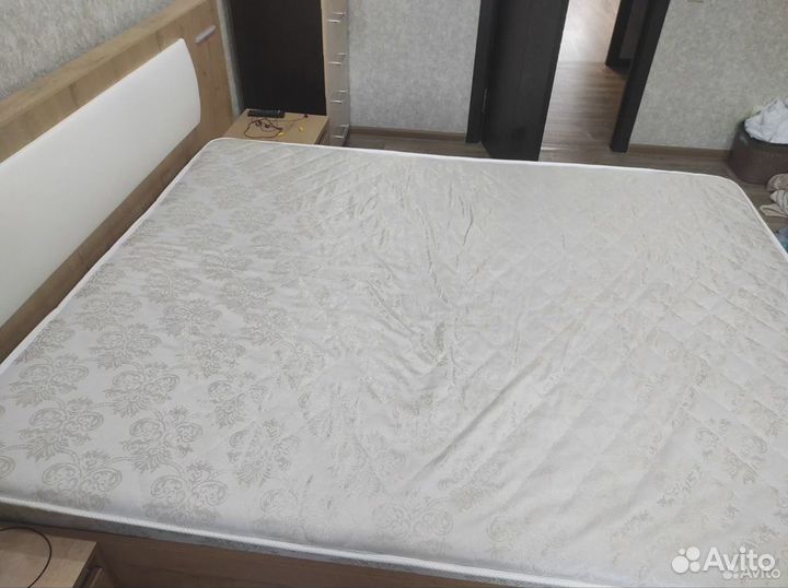 Матрас беспружинный 160 на 200