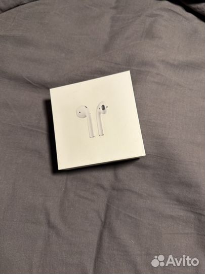 Коробка из под AirPods