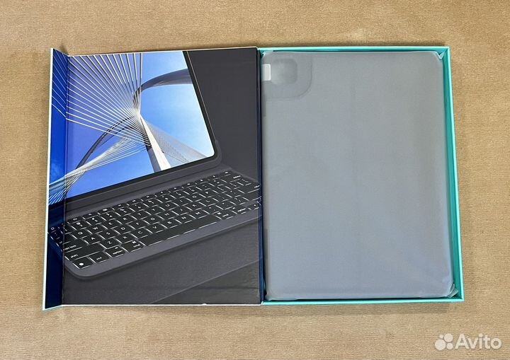 Logitech Folio Slim Pro 11