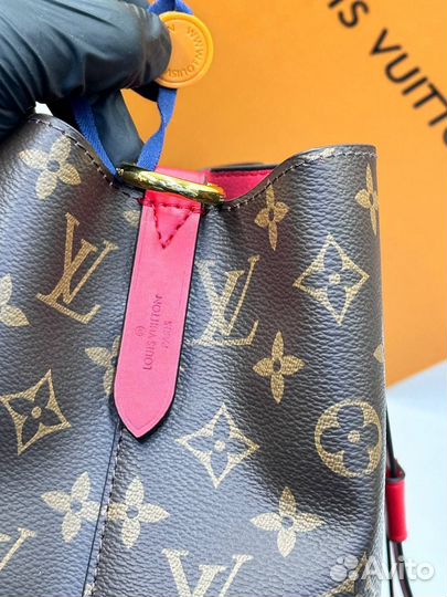 Сумка Louis Vuitton