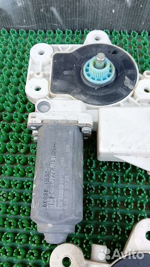 Моторчик стеклоподъемника Опель Вектра С 2002-2008