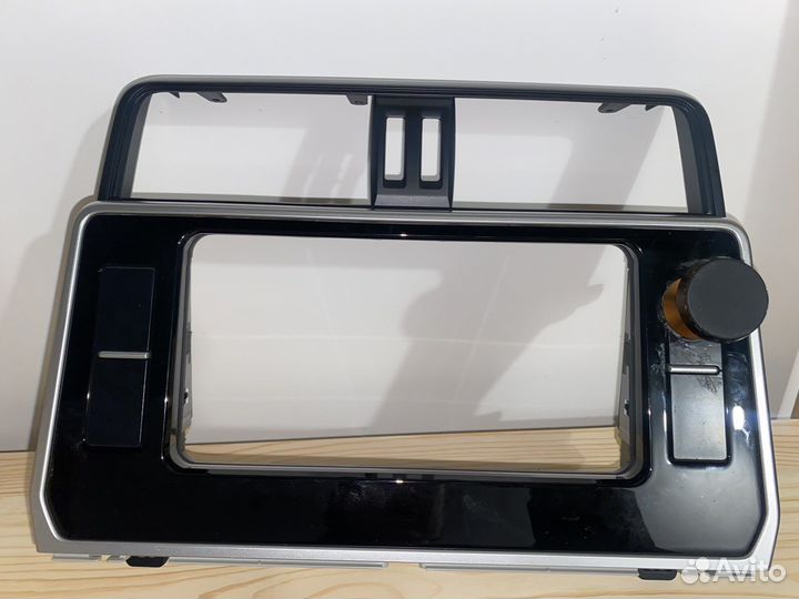Рамка для магнитолы Prado 150 (2017+)