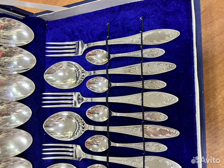 Набор столовых приборов мельхиор