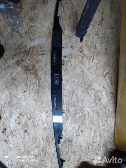 Молдинг крышки багажника range rover Evoque