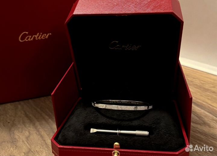 Браслет Love Small 17 — совершенство в деталях