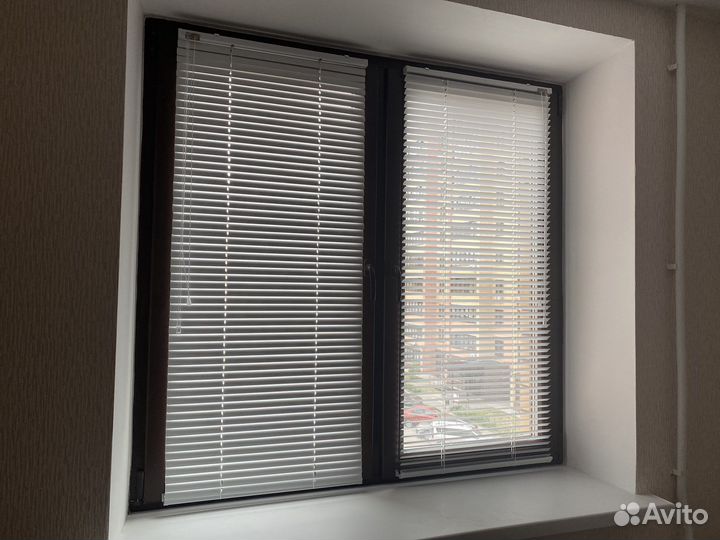 Жалюзи горизонтальные