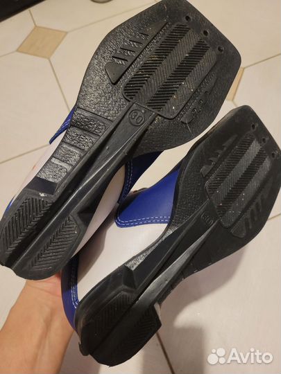 Лыжные ботинки 30р