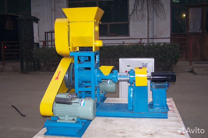 Экструдер для кормов животных и рыб