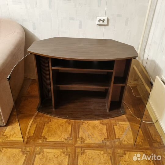 Тумба под телевизор