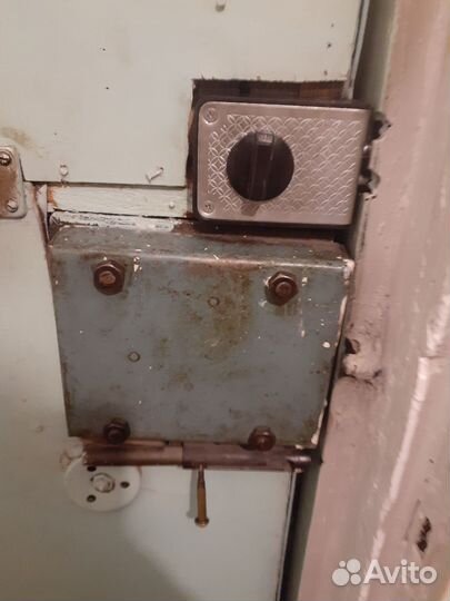 Дверь входная железная бу