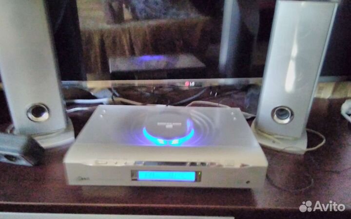 Музыкальный стильный центр радио и проигрыватель