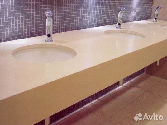 Столешница из натурального камня в ванную