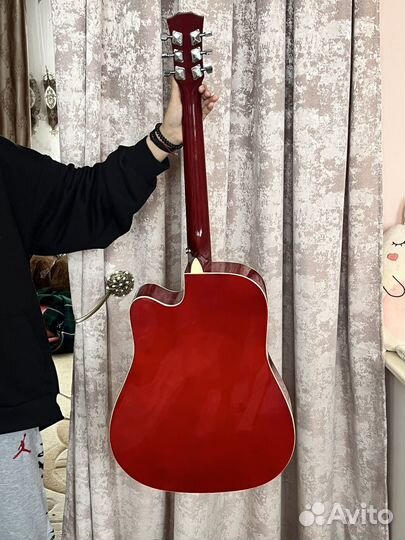 Гитара elitaro