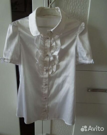 Белая блузка на девочку