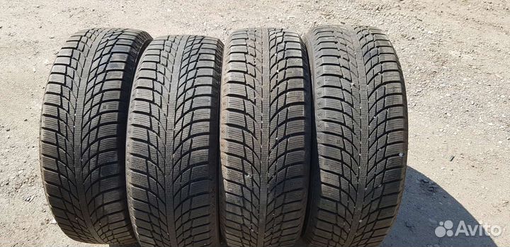 Kumho WinterCraft Ice Wi51 215/55 R17