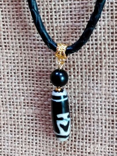 Подвеска-оберег с бусиной Дзи 