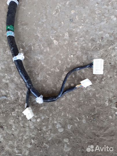 Проводка крышки багажника Nissan X-Trail