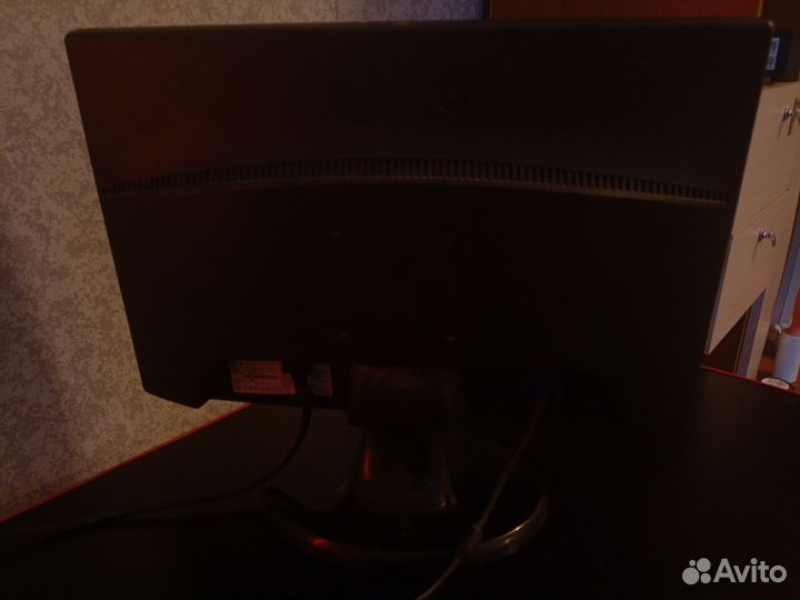 Монитор LG W1943