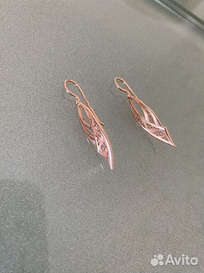 Золотые серьги