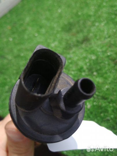 Клапан вентиляции топливного бака Skoda Octavia A5