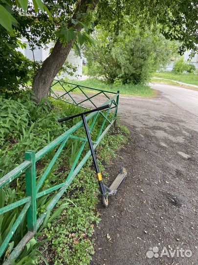 Трюковой самокат