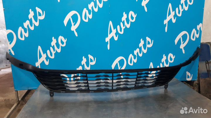 Киа Рио 3 решетка переднего бампера нижняя 2011-15