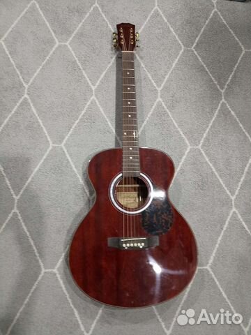 Акустическая гитара
